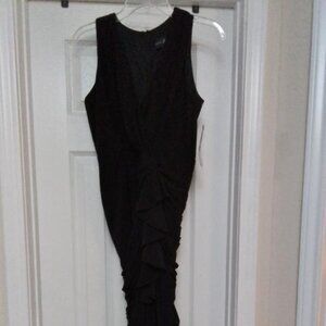 Betsy & Adam VNeck Ruched Side Gown Black 10P